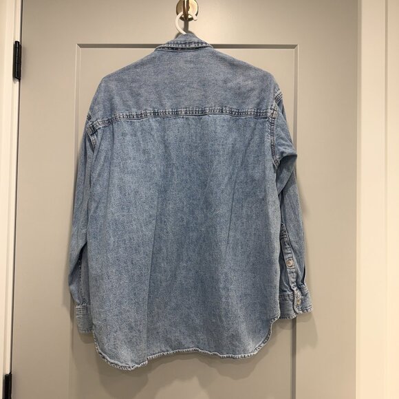 Aritzia Denim Forum The '80s Comfy Denim Shirt - Picture 2 of 4